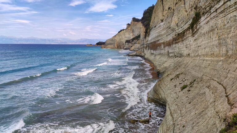 logas beach